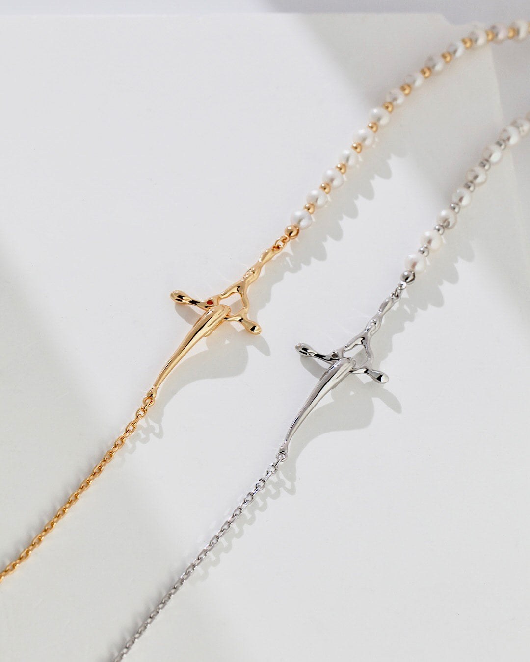 18K Gold Plated Vermeil Distinctive Pearl Necklace