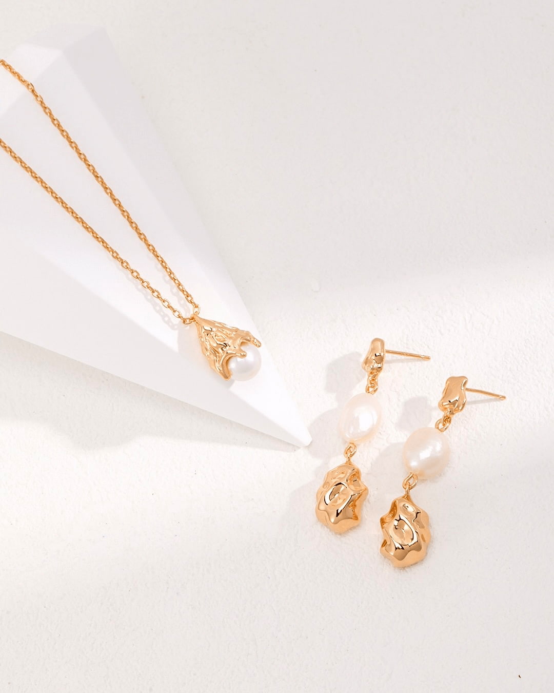 18K Gold Plated Vermeil Natural Pearl Pendant Necklace