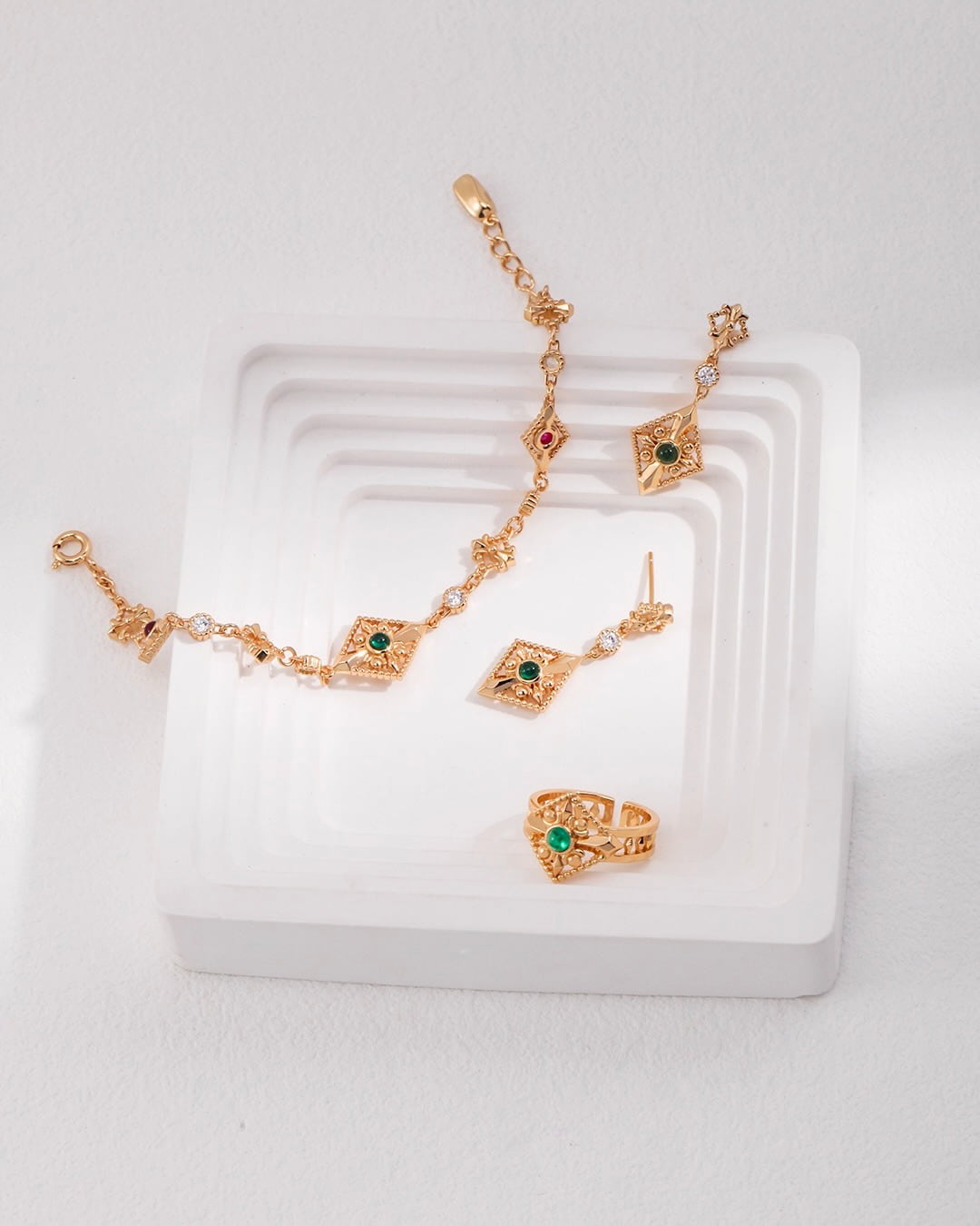 18K Gold Plated Vermeil Vintage Hollow Out Ring