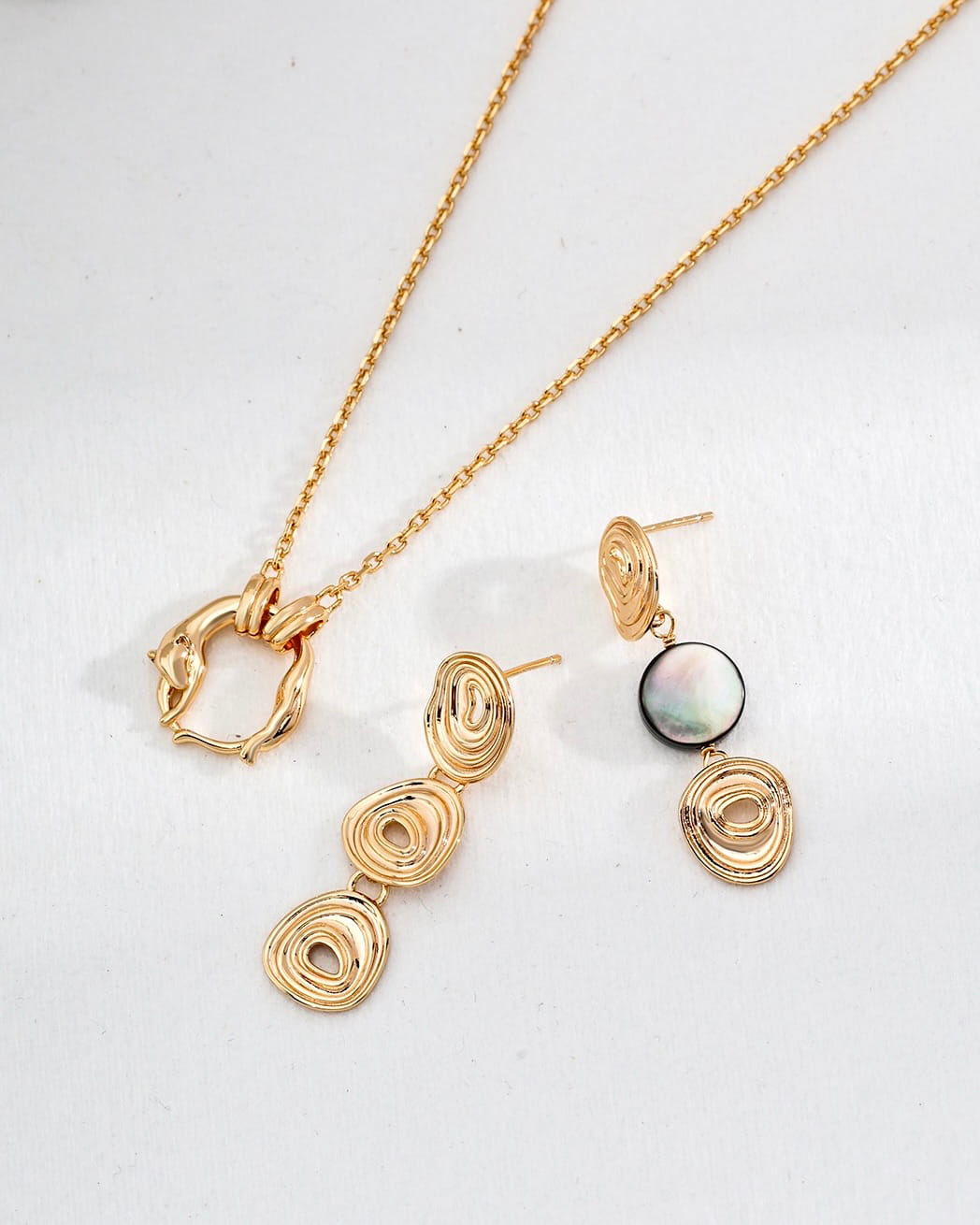 Black Shell Drop Earrings | Elegant Silver & Gold Tones with Natural Iridescence